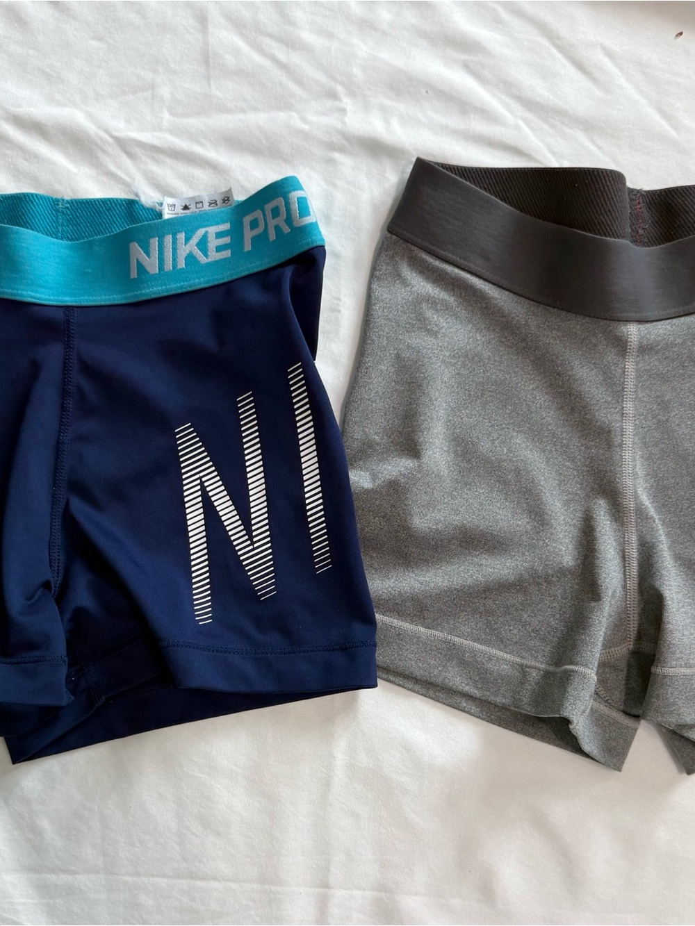 Nike Pro Women's Navy Blue & GreyAthletic Compression Shorts with Teal Waistband